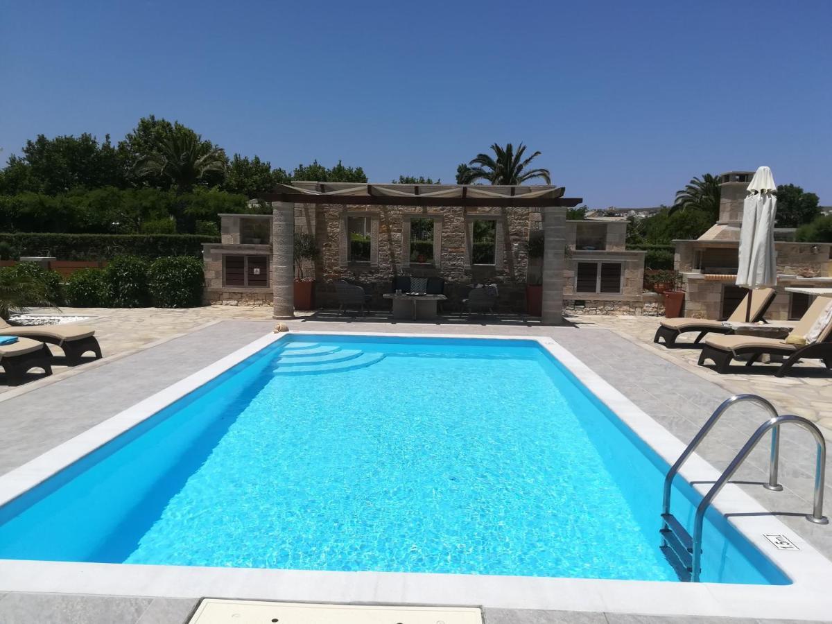 Blue Horizon Villa & Suites 사이티아 외부 사진