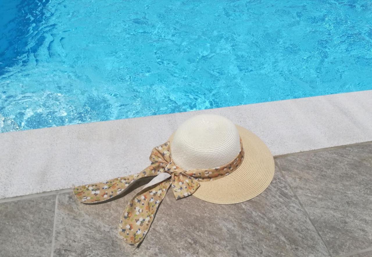 Blue Horizon Villa & Suites 사이티아 외부 사진