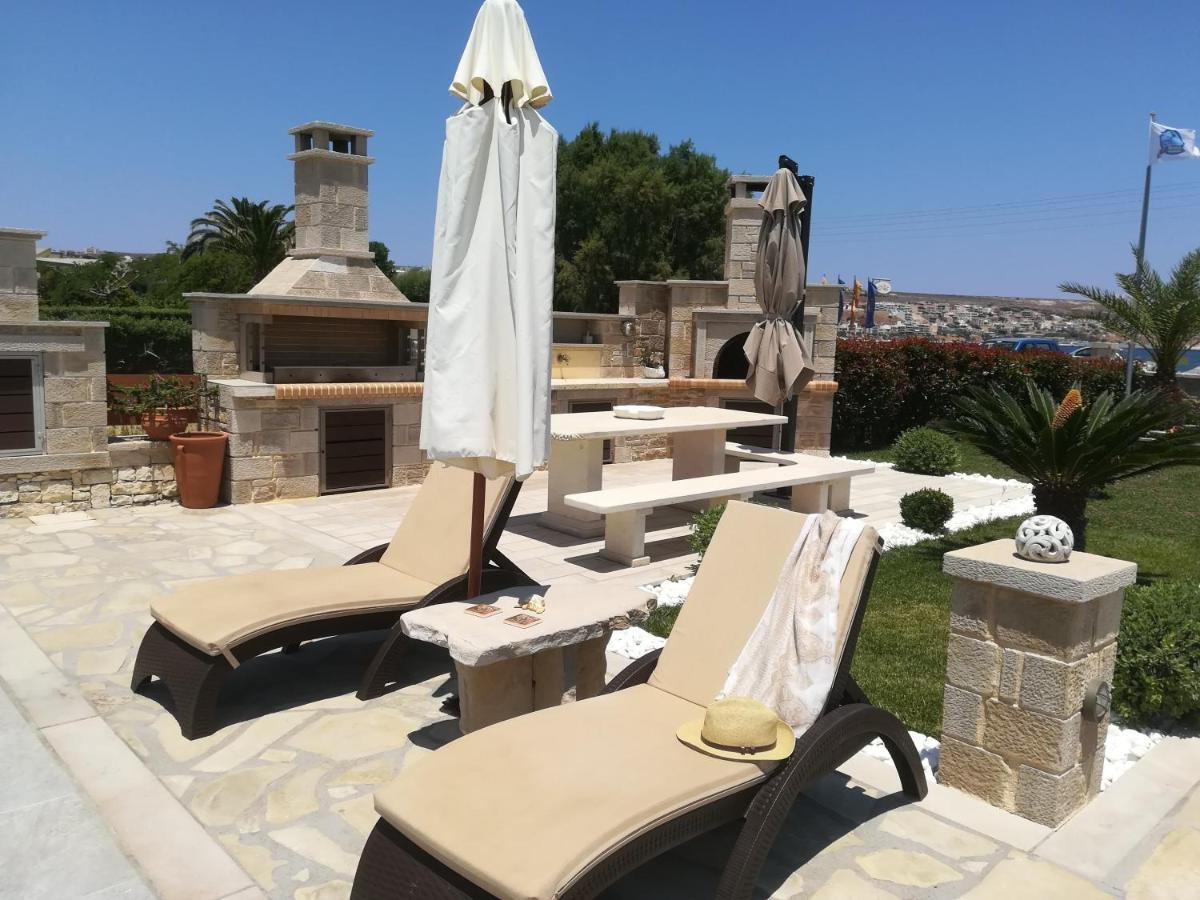 Blue Horizon Villa & Suites 사이티아 외부 사진