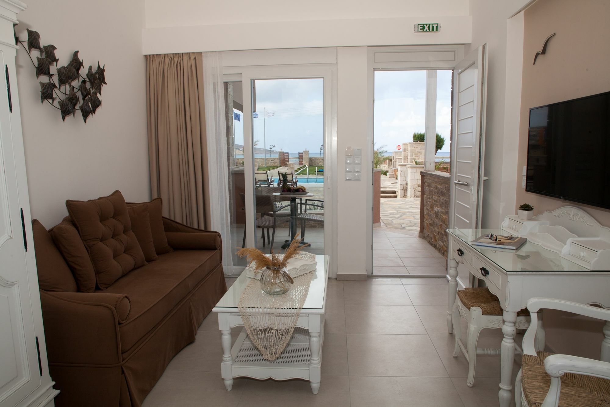 Blue Horizon Villa & Suites 사이티아 외부 사진